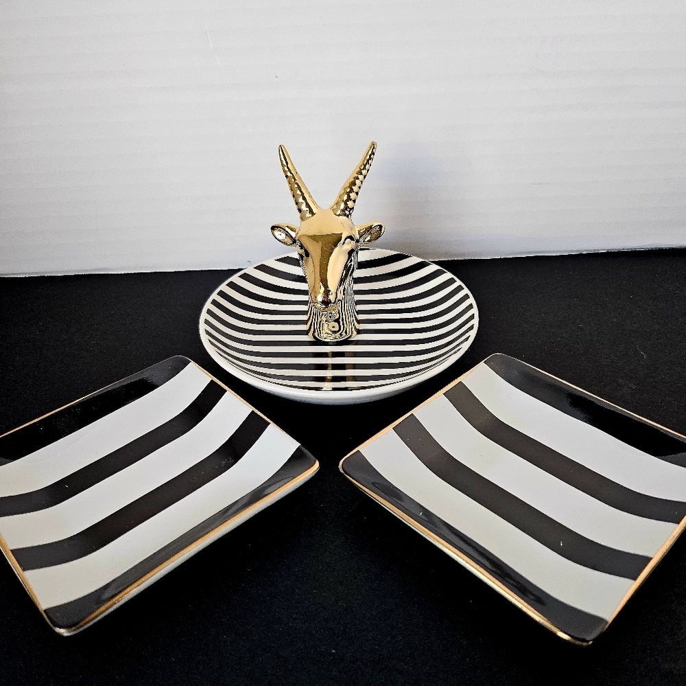 Porcelain ring & jewelry holder with 2 matching small plates,gold black & white